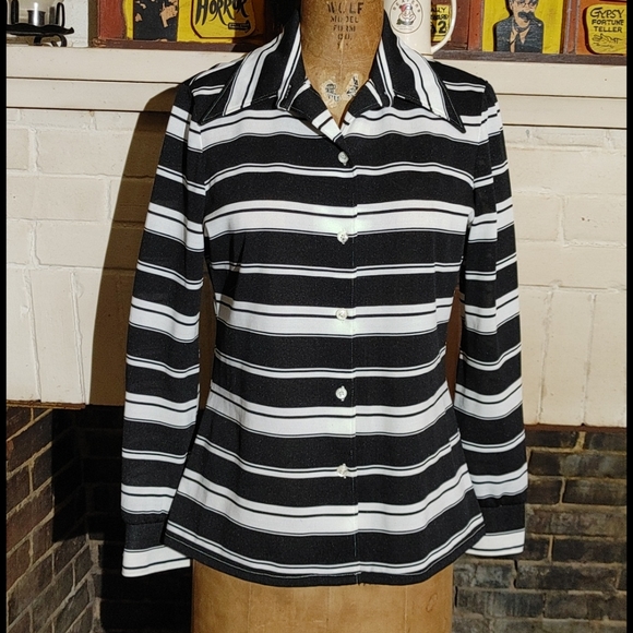 VTG- afraid of horizontal stripes on a Poly jacket? - Picture 5 of 12